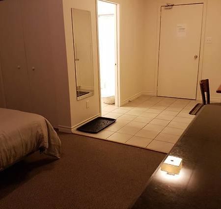 Cozy Little Studio #16 By Amazing Property Rentals Gatineau Dış mekan fotoğraf